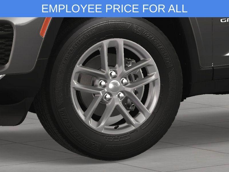 new 2025 Jeep Grand Cherokee car, priced at $41,317