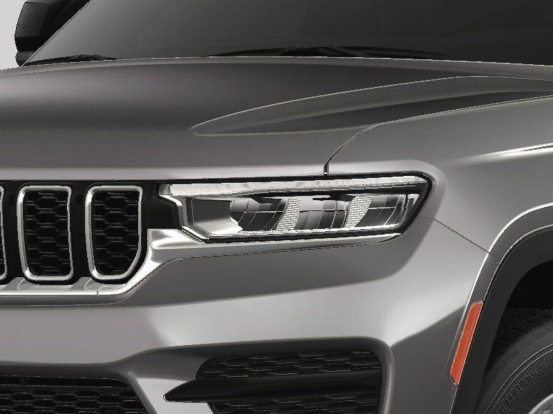 new 2025 Jeep Grand Cherokee car, priced at $39,067