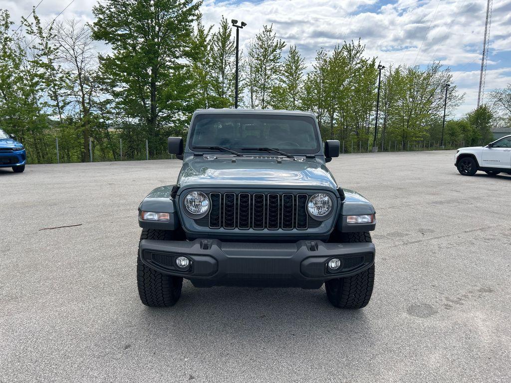 new 2025 Jeep Gladiator car, priced at $39,026