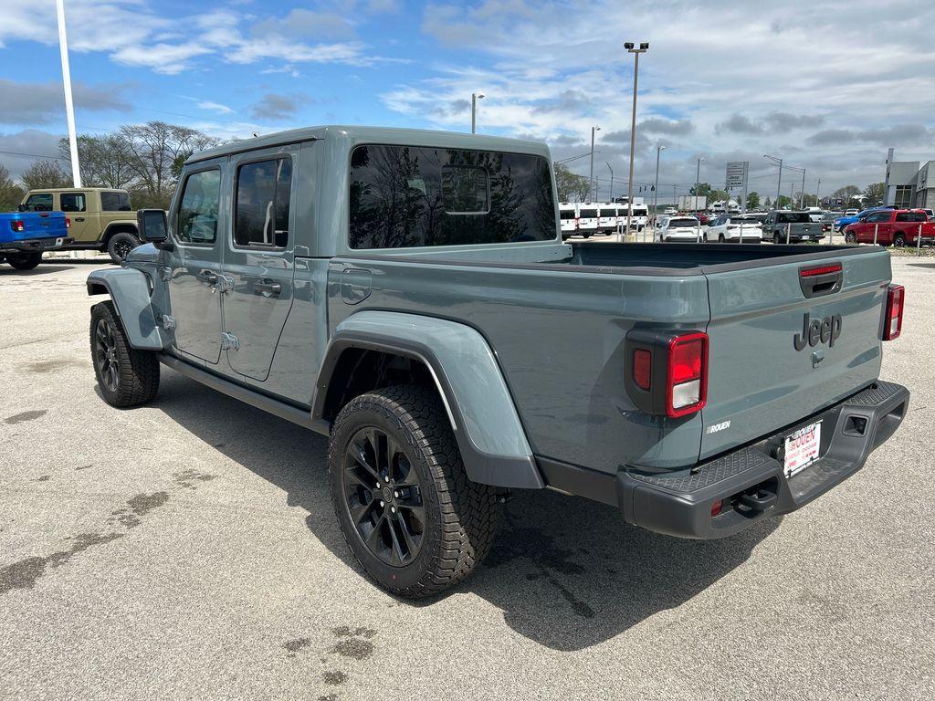 new 2025 Jeep Gladiator car, priced at $39,026