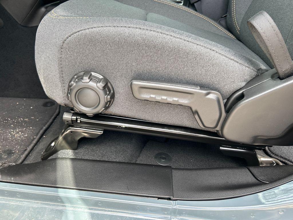 new 2025 Jeep Gladiator car, priced at $39,026