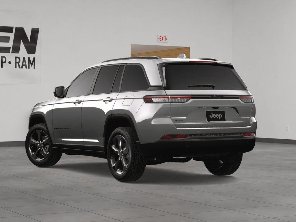 new 2025 Jeep Grand Cherokee car, priced at $43,072