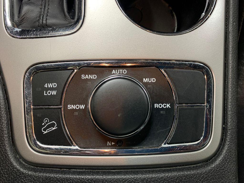 used 2018 Jeep Grand Cherokee car, priced at $15,781