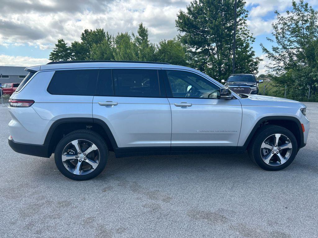 new 2024 Jeep Grand Cherokee L car, priced at $42,316