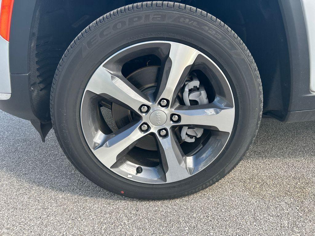 new 2024 Jeep Grand Cherokee L car, priced at $42,316