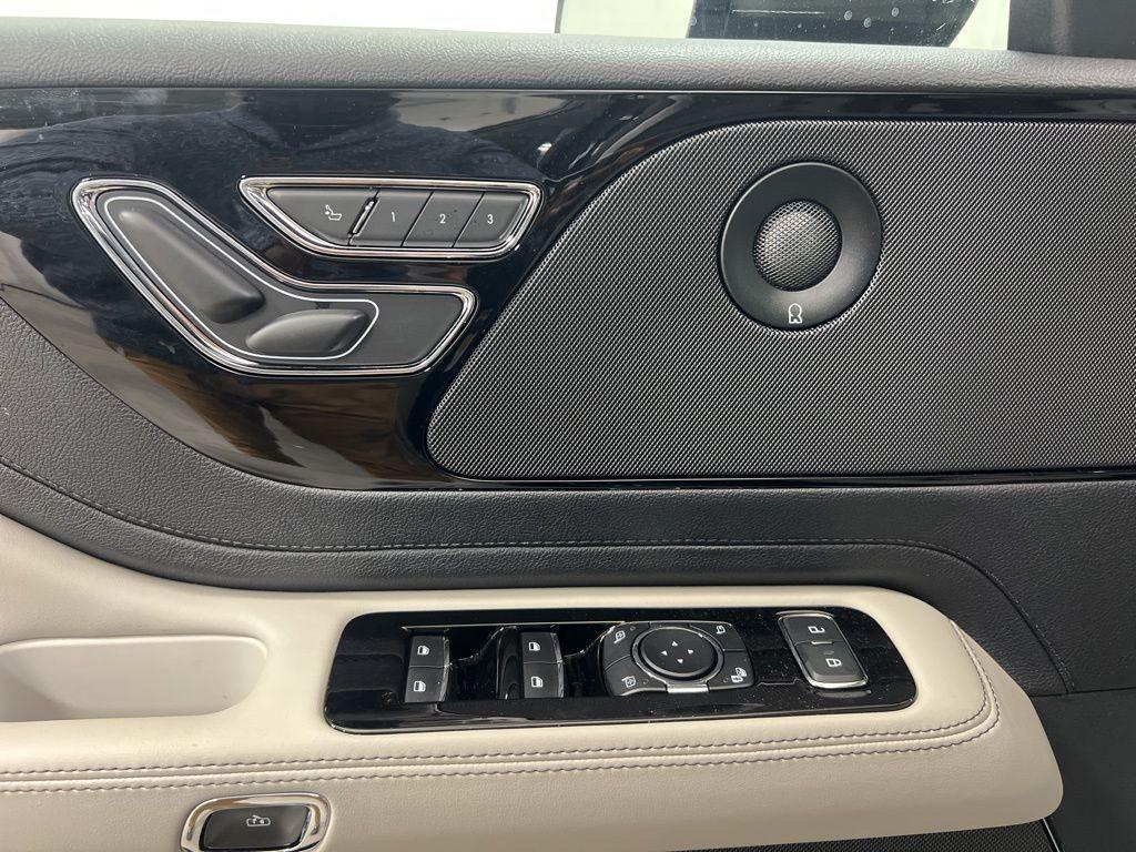 used 2025 Lincoln Aviator car, priced at $61,181