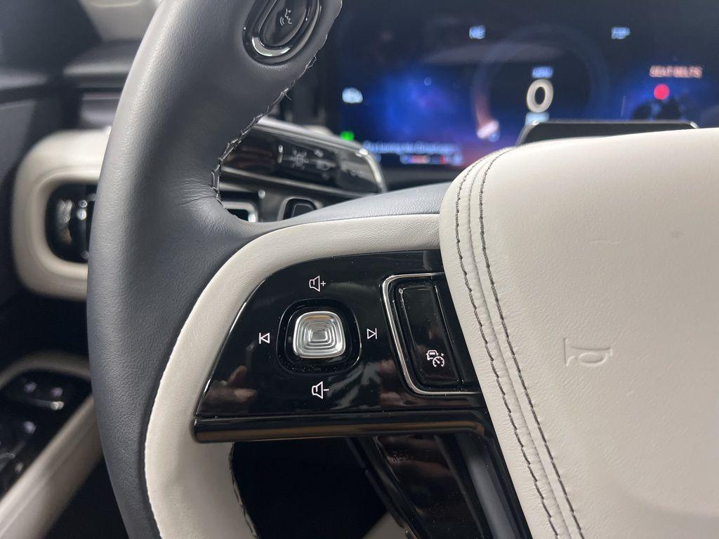 used 2025 Lincoln Aviator car, priced at $61,181