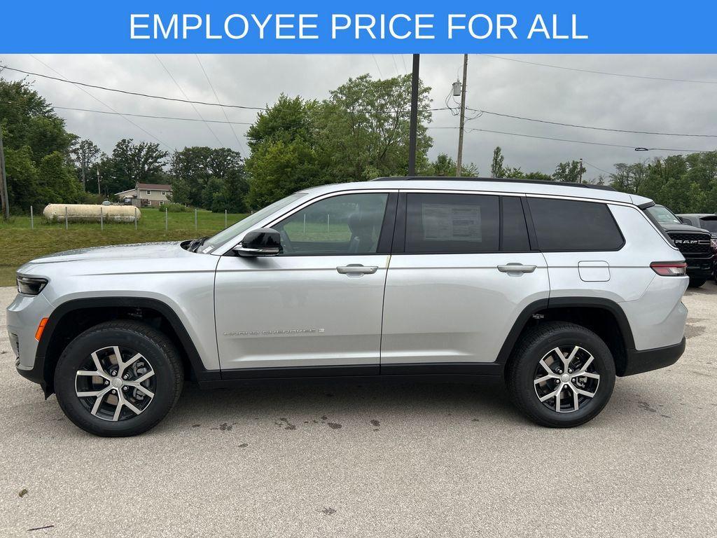 new 2025 Jeep Grand Cherokee L car, priced at $45,217