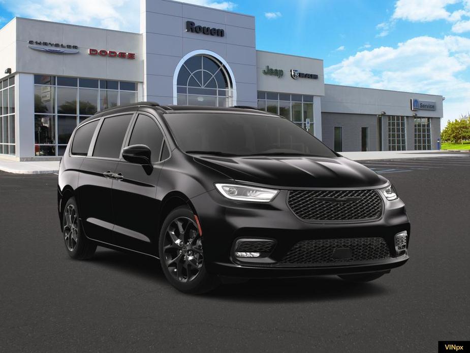 new 2024 Chrysler Pacifica car, priced at $41,429