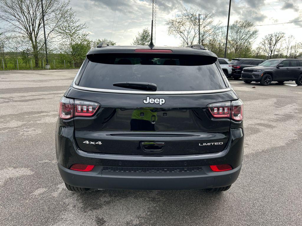 new 2025 Jeep Compass car, priced at $31,013