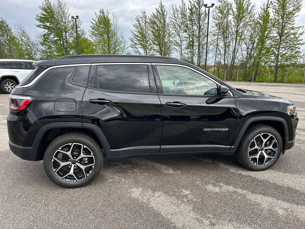 new 2025 Jeep Compass car, priced at $31,013