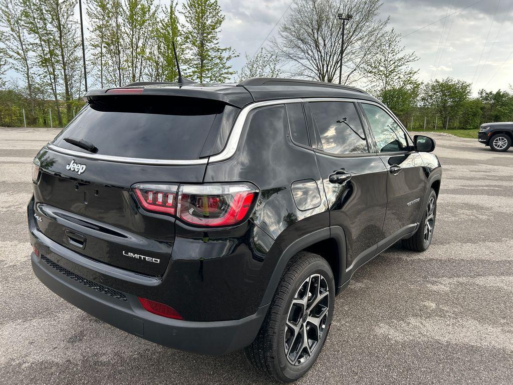 new 2025 Jeep Compass car, priced at $31,013