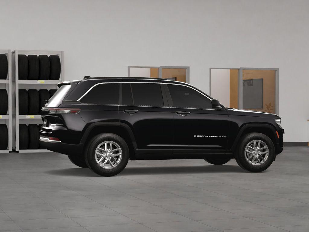 new 2025 Jeep Grand Cherokee car, priced at $38,628