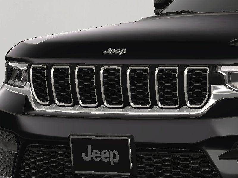 new 2025 Jeep Grand Cherokee car, priced at $38,628