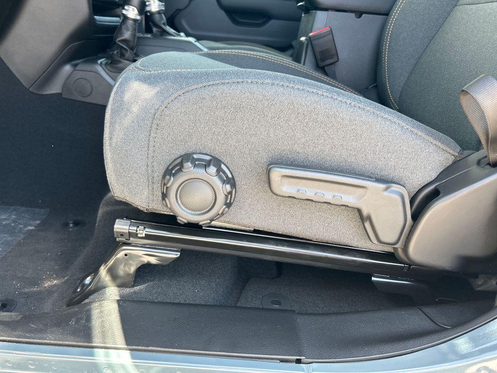 new 2025 Jeep Gladiator car, priced at $41,070