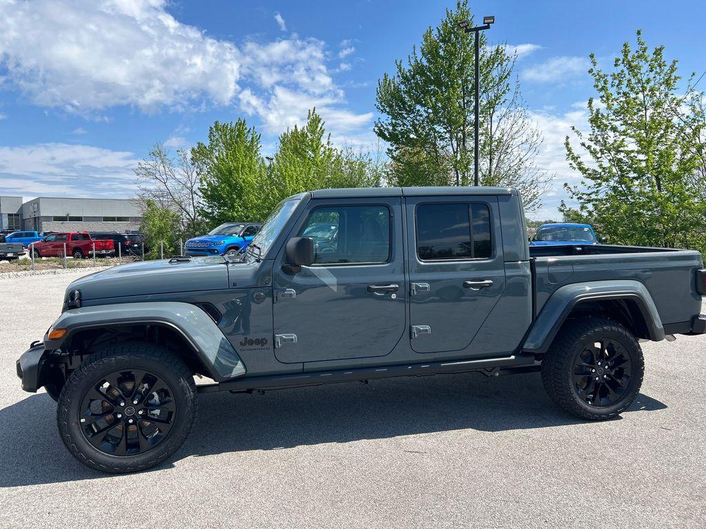 new 2025 Jeep Gladiator car, priced at $41,070