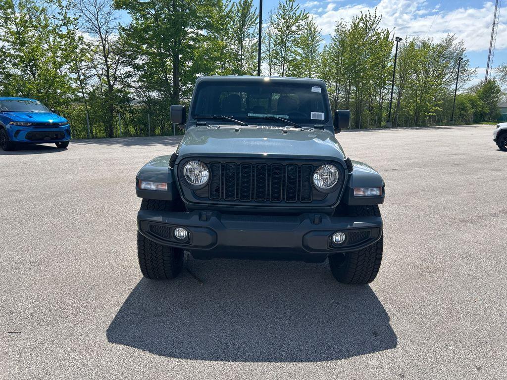 new 2025 Jeep Gladiator car, priced at $41,070