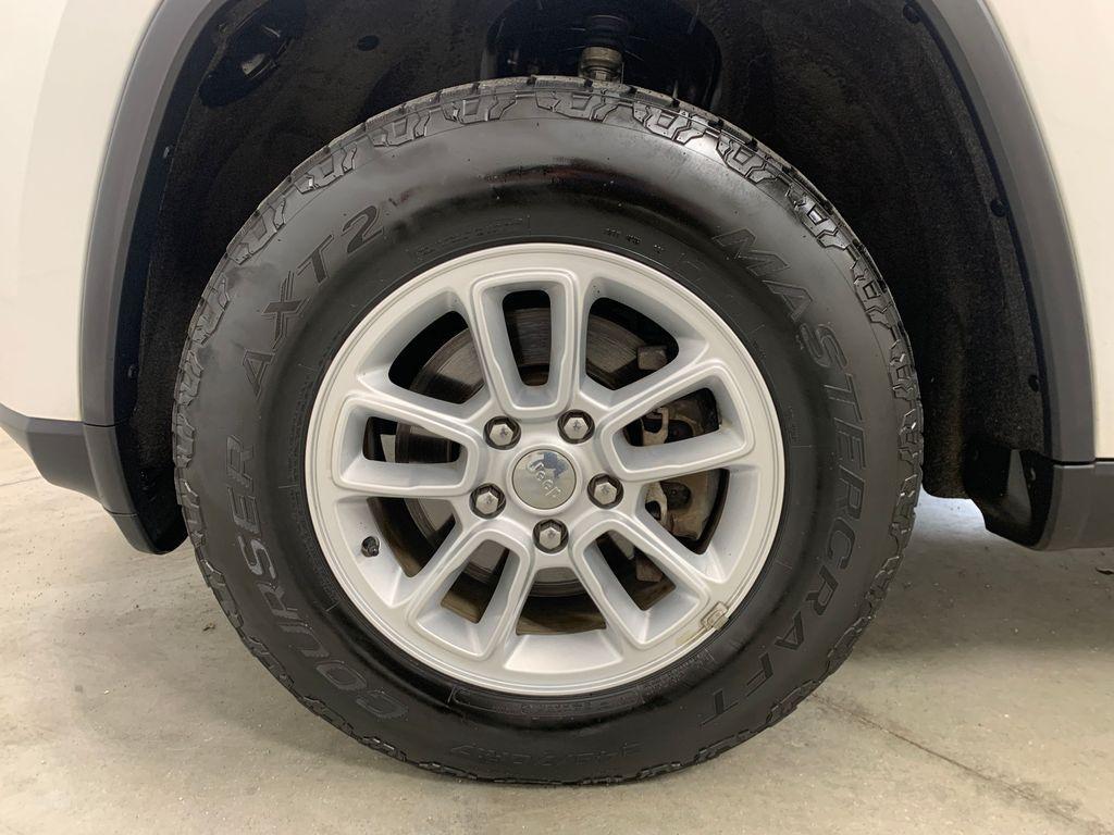 used 2020 Jeep Grand Cherokee car, priced at $19,859
