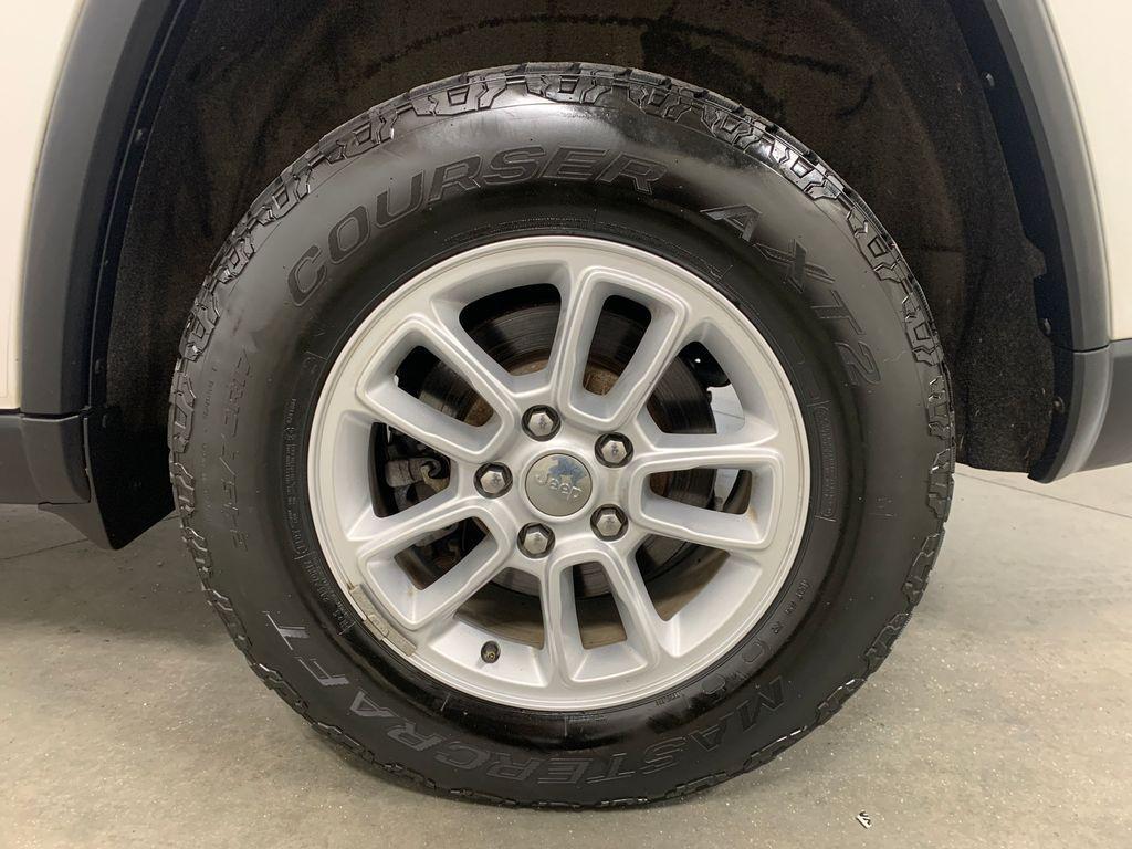 used 2020 Jeep Grand Cherokee car, priced at $19,859