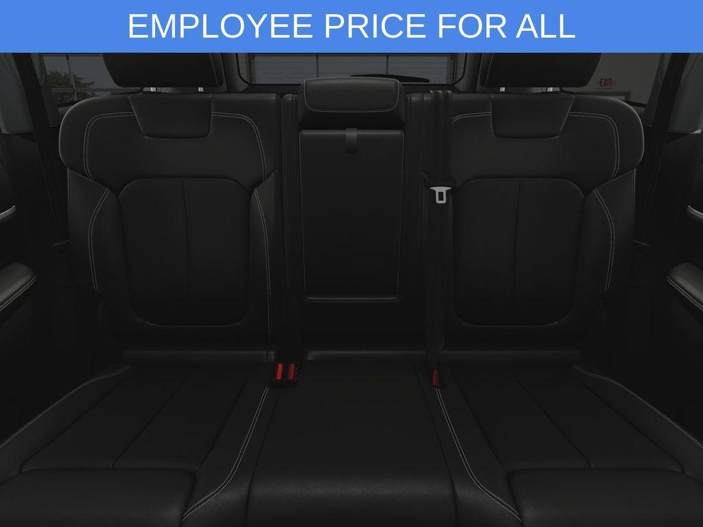 new 2025 Jeep Grand Cherokee car, priced at $54,710