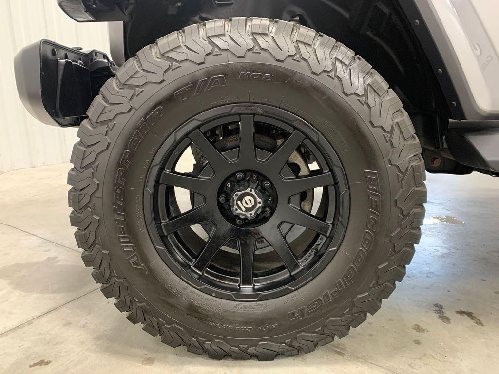 used 2020 Jeep Gladiator car, priced at $38,175