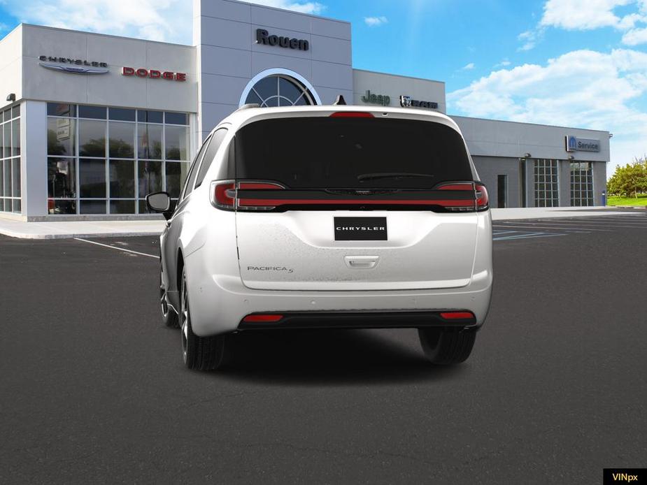 new 2024 Chrysler Pacifica car, priced at $41,429