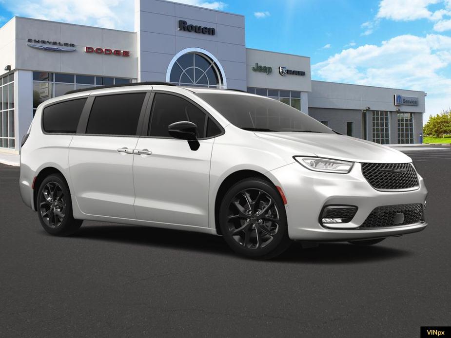 new 2024 Chrysler Pacifica car, priced at $41,429