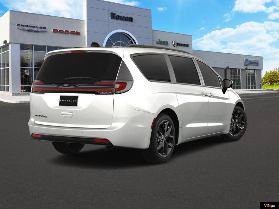 new 2024 Chrysler Pacifica car, priced at $41,429