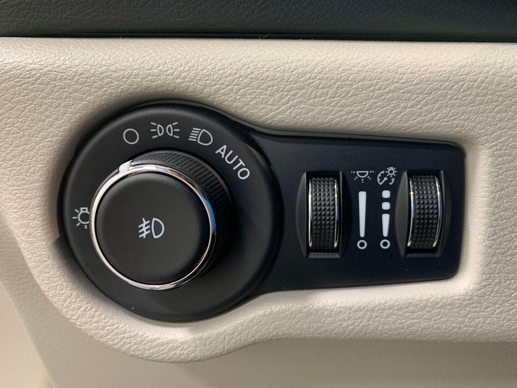 used 2022 Chrysler Pacifica car, priced at $20,787