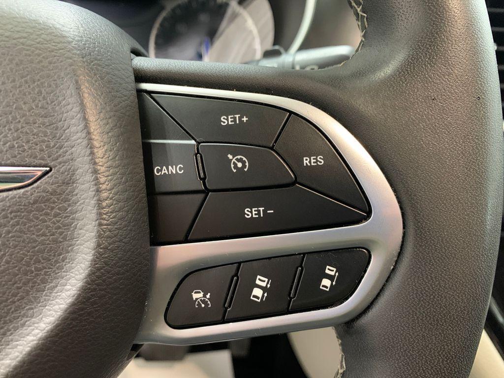 used 2022 Chrysler Pacifica car, priced at $20,787
