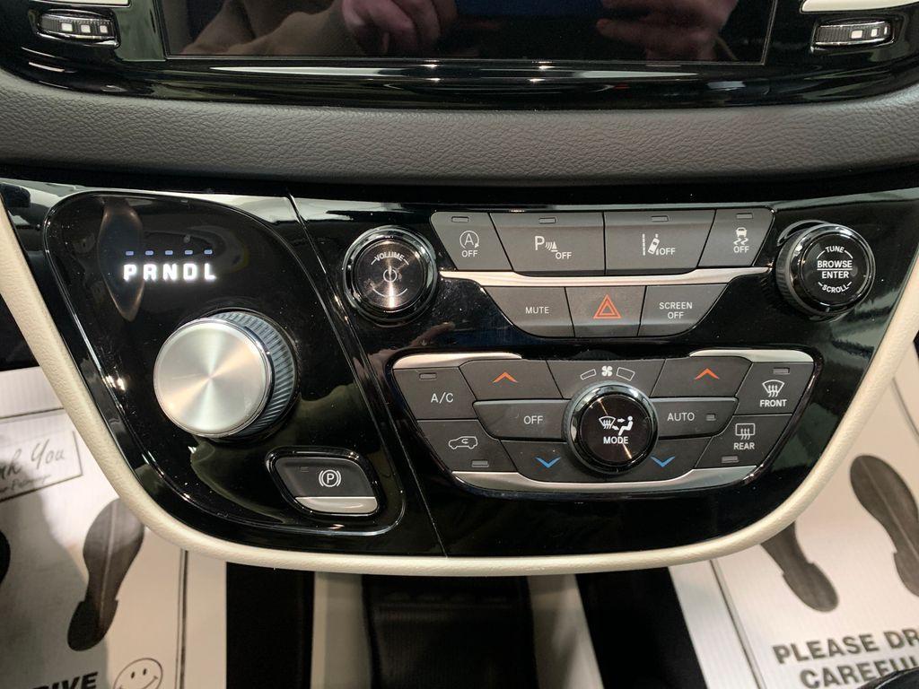 used 2022 Chrysler Pacifica car, priced at $20,787