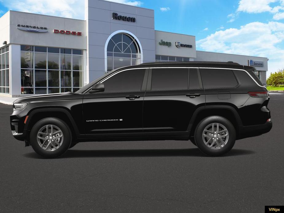 new 2024 Jeep Grand Cherokee L car, priced at $41,706