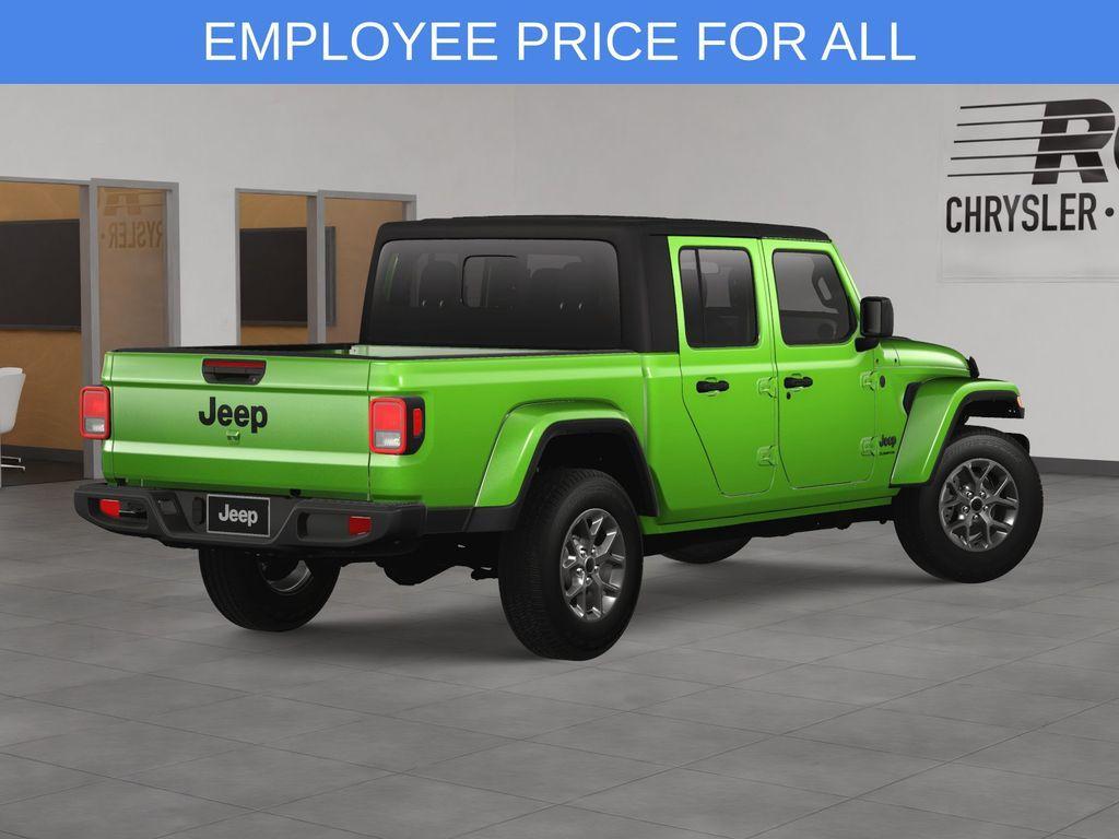 new 2025 Jeep Gladiator car, priced at $45,572