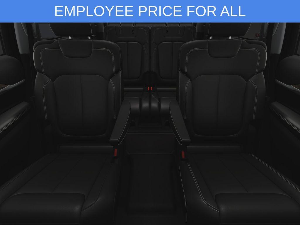 new 2025 Jeep Grand Cherokee L car, priced at $46,217