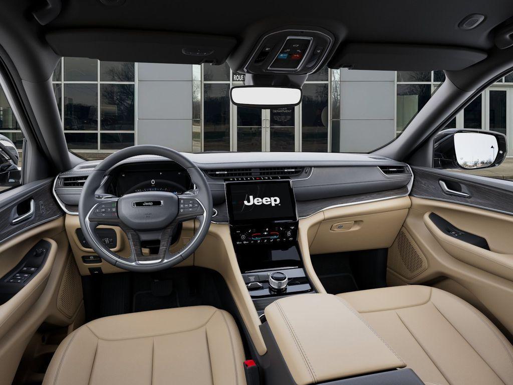 new 2025 Jeep Grand Cherokee car, priced at $51,485