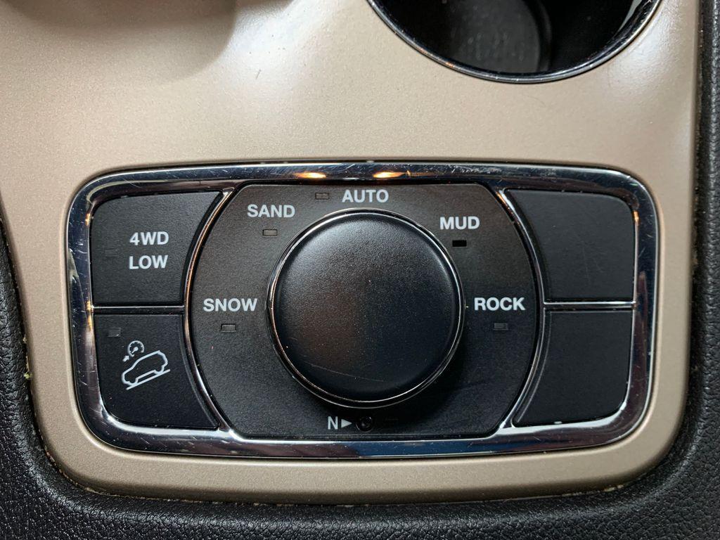 used 2015 Jeep Grand Cherokee car, priced at $16,984