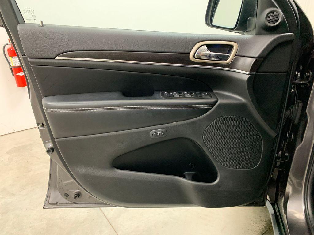 used 2015 Jeep Grand Cherokee car, priced at $16,984