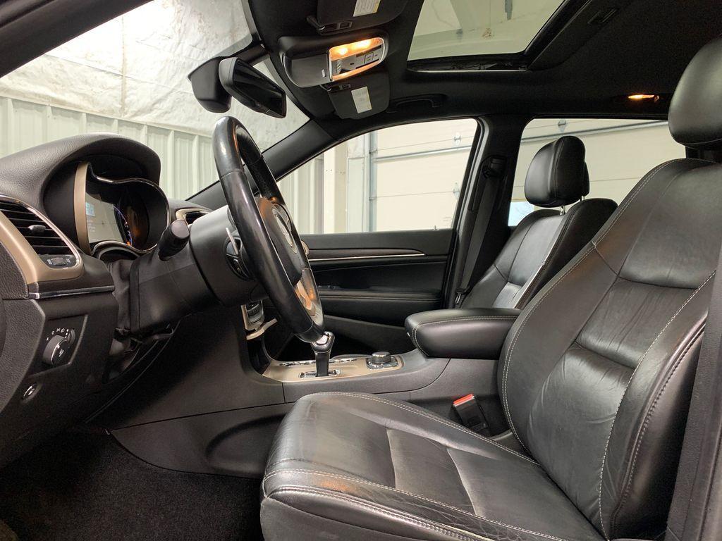 used 2015 Jeep Grand Cherokee car, priced at $16,984