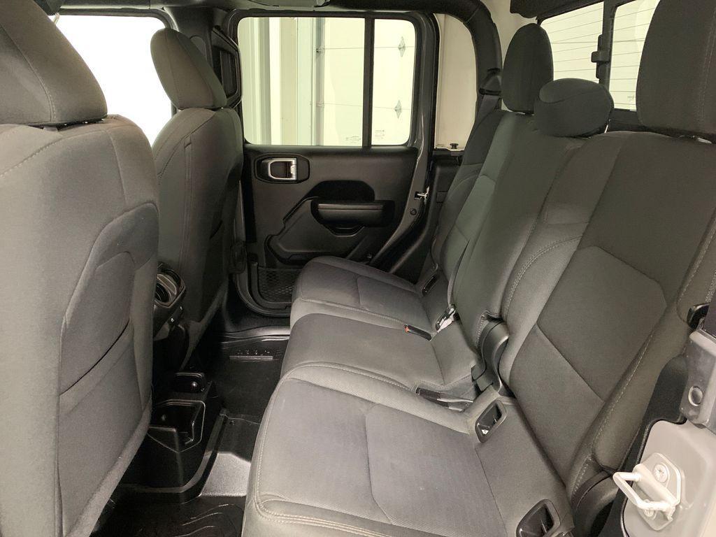 used 2021 Jeep Gladiator car, priced at $32,174