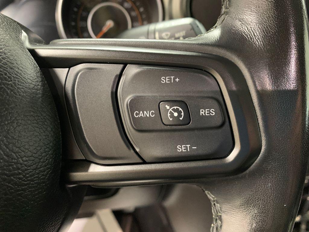 used 2021 Jeep Gladiator car, priced at $32,174