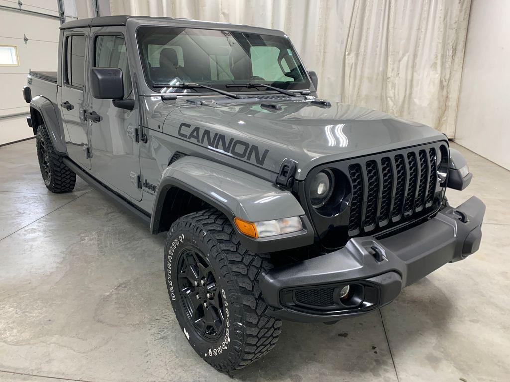 used 2021 Jeep Gladiator car, priced at $32,174