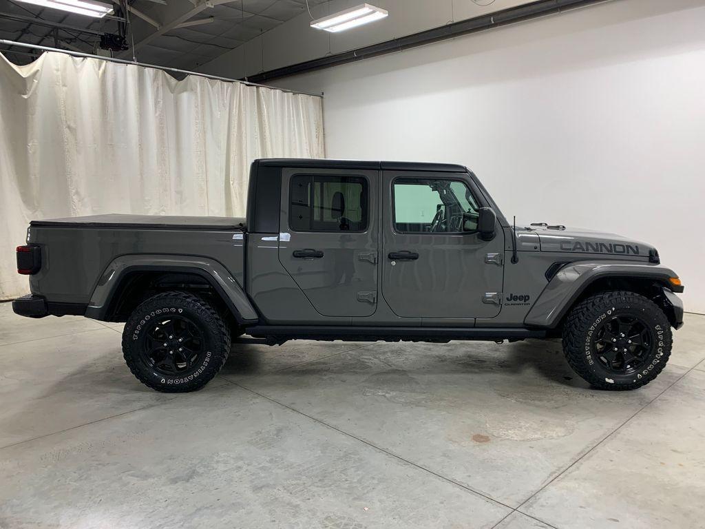 used 2021 Jeep Gladiator car, priced at $32,174