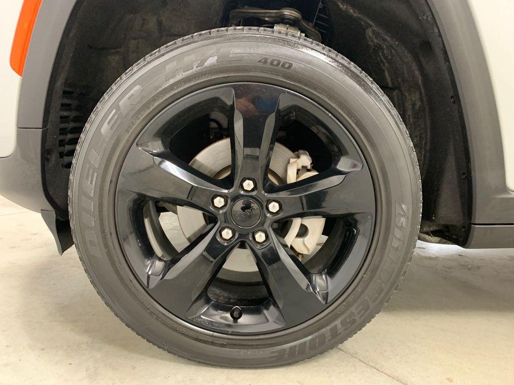 used 2022 Jeep Grand Cherokee car, priced at $29,994