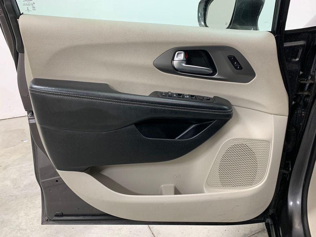 used 2022 Chrysler Pacifica car, priced at $21,345