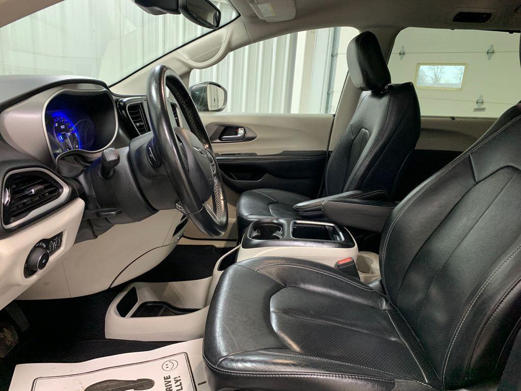 used 2022 Chrysler Pacifica car, priced at $21,345