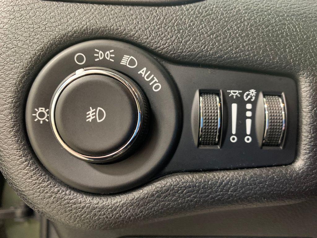 used 2020 Jeep Cherokee car, priced at $20,984