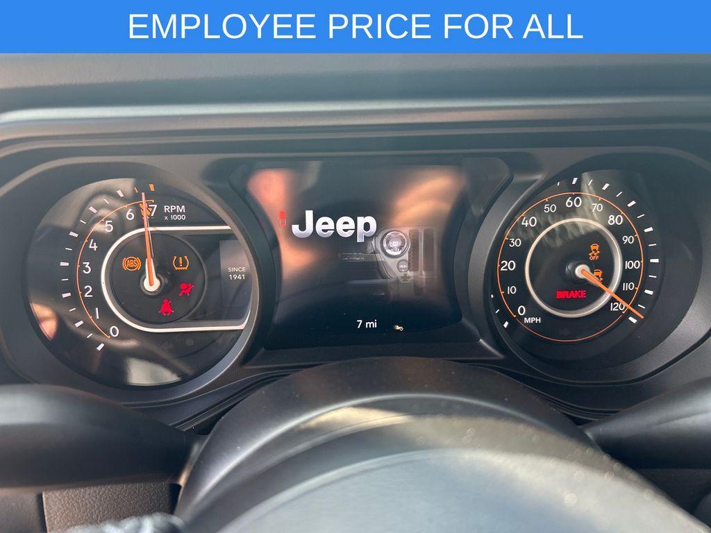 new 2025 Jeep Gladiator car, priced at $49,155