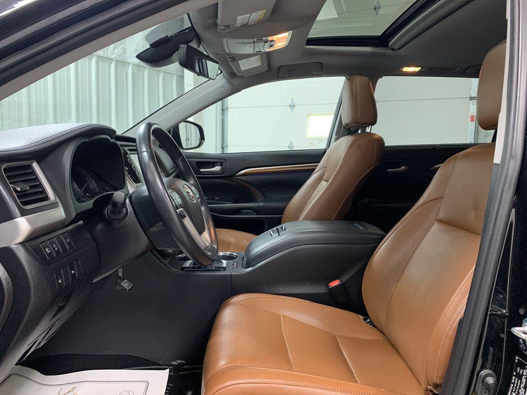 used 2019 Toyota Highlander car, priced at $28,997
