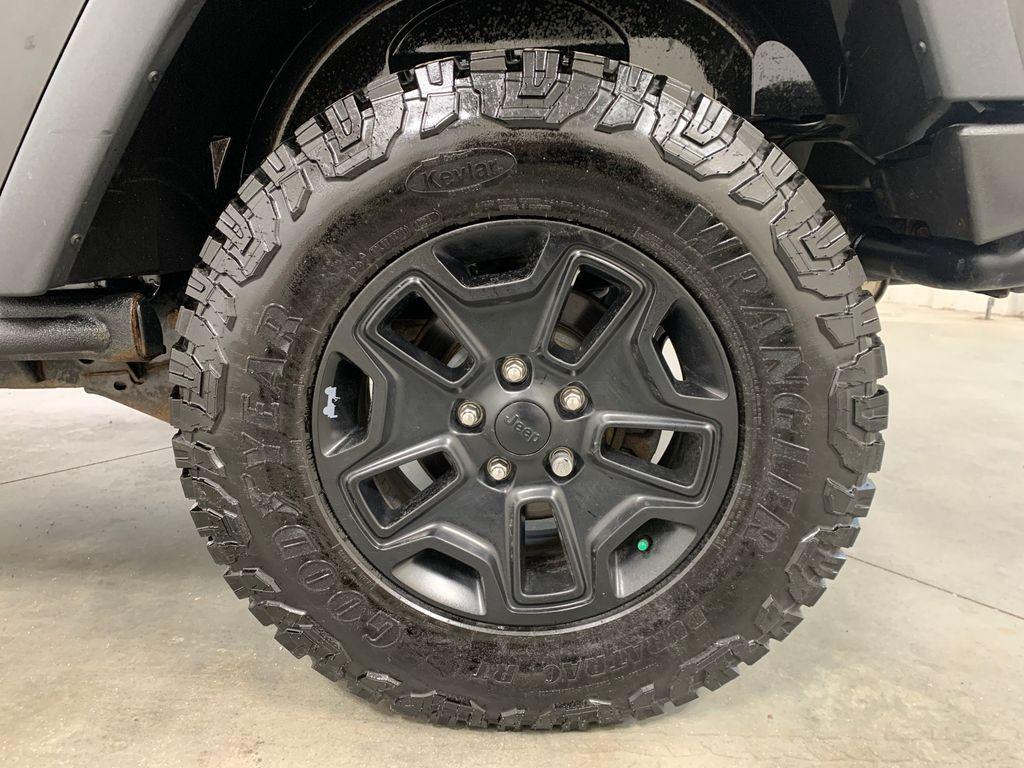 used 2013 Jeep Wrangler Unlimited car, priced at $17,299