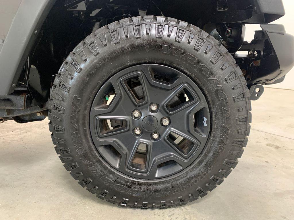 used 2013 Jeep Wrangler Unlimited car, priced at $17,299